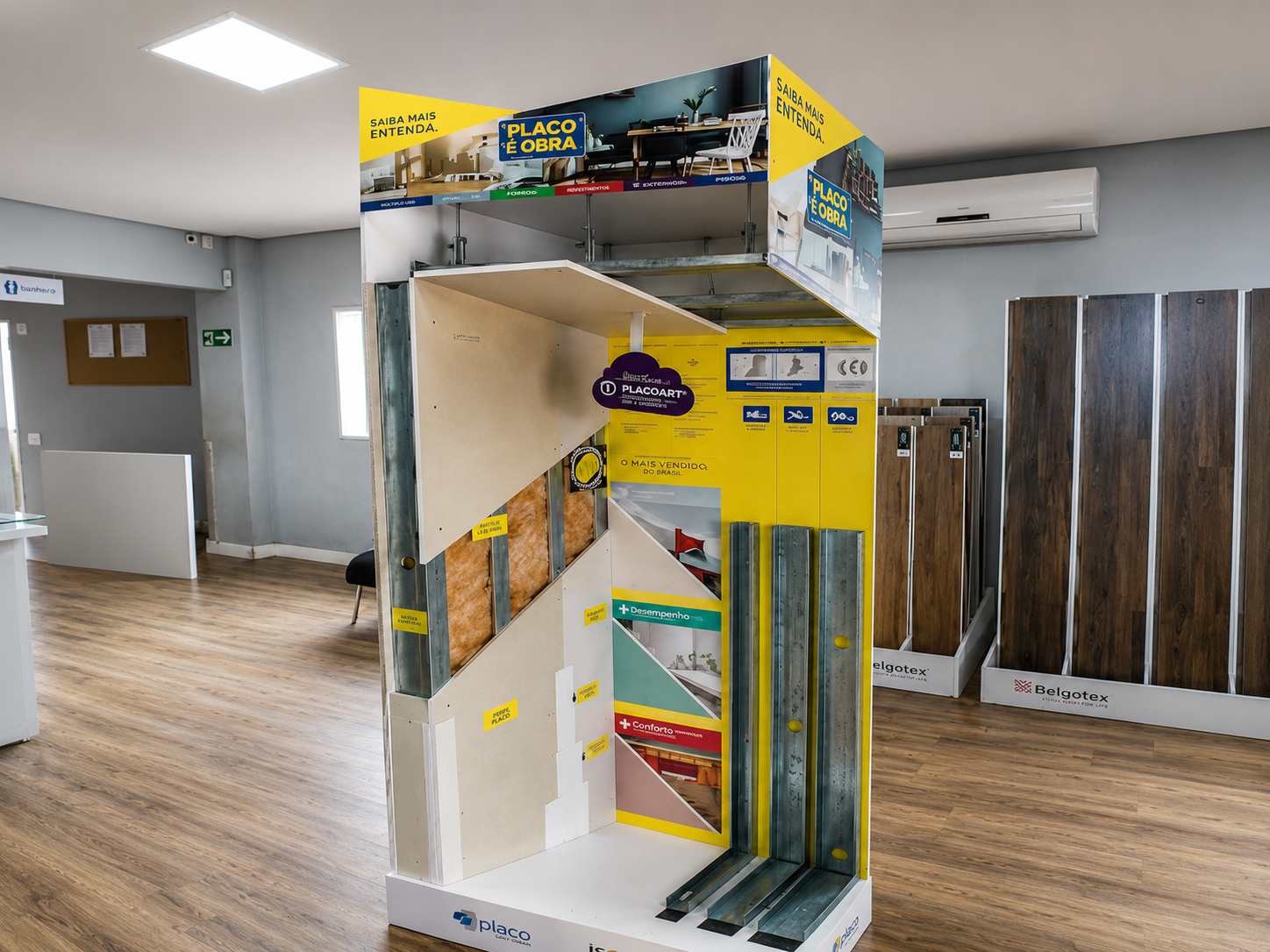 Showroom Placo com sistema de drywall exposto